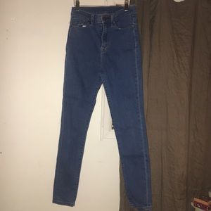 URBAN OUTFITTERS HIGH WAISTED BLUE SKINNY JEAN